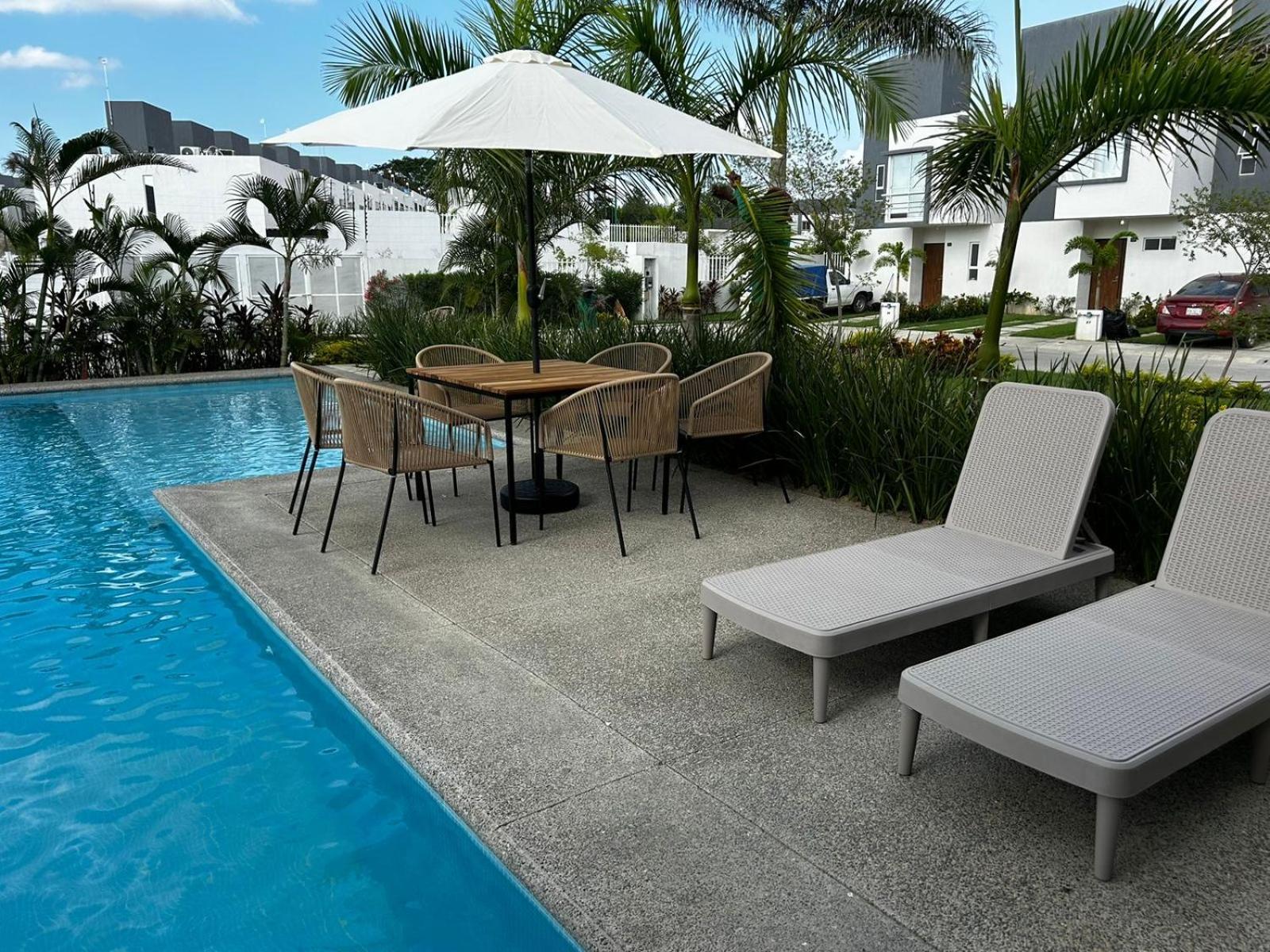 Casa Comoda Con Piscina Naranjo Exteriör bild